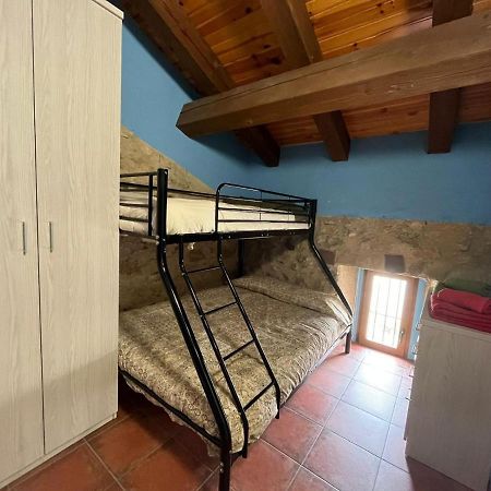 El Horno Albergue Manzanos Eksteriør bilde