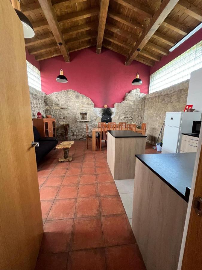 El Horno Albergue Manzanos Eksteriør bilde