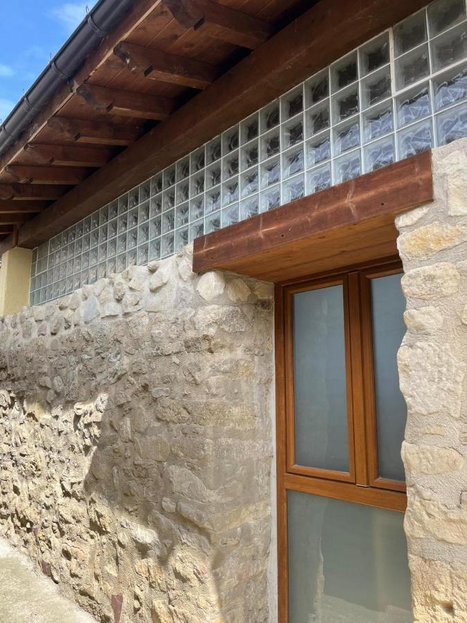 El Horno Albergue Manzanos Eksteriør bilde